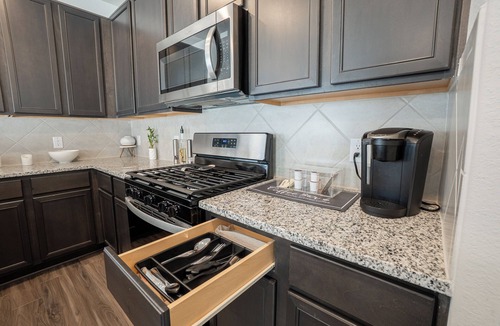 Iowa Colony House | House with style and comfort for a unique stay