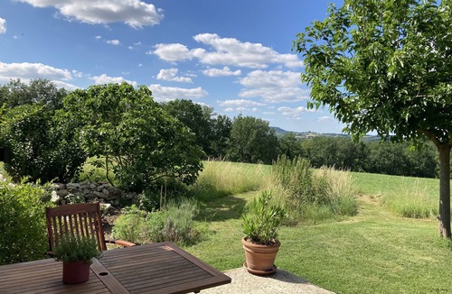 Saint-Georges House | House with swimming pool in a serene natural setting. Summer-Winter