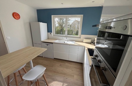 Chilleurs-aux-Bois Cottage | House with village view - 6 guests