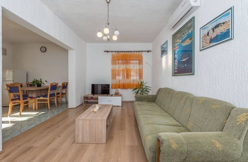 Tribunj House | House Zdenka (27331-K1) - Tribunj