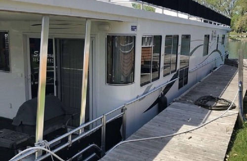 Geneva Boat Rental | Houseboat on the Erie Canal - Hot Tub, Slide, Near Seneca Lake