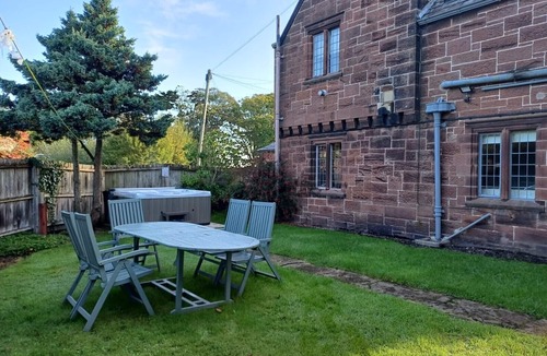 Thornton Hough Cottage | Housekeepers Cottage