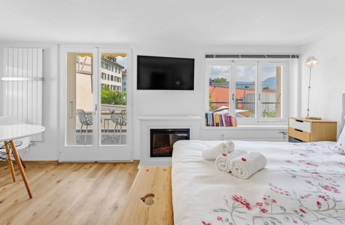 Meilen District Bed & Breakfast | HouseofHarmony
