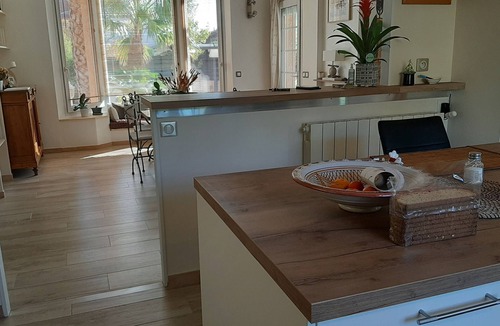 Castelnau-le-Lez Villa | houses/villas - 9 rooms - 8 persons