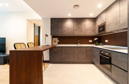 Castillejos Apartment | Housing Castellana by Sharing Co