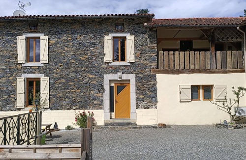 Cier-de-Riviere Apartment | Housing of the Bears