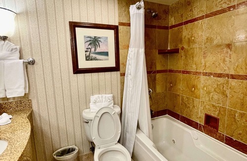 Chinatown Hotel | Houston Comfort with Outdoor Pool, Breakfast, and The Galleria Around the Corner