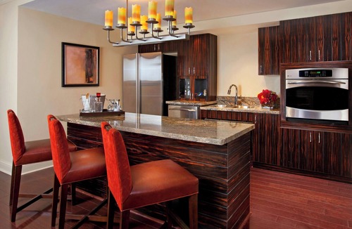 Houston Hotel | Houston Grand Hotel - River Oaks