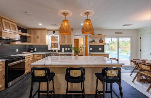 Spring Branch West Other | Houston Haven 5BR– Farmhouse Getaway w/Pool & Golf - City Center Memorial