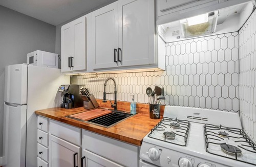 Greater East End Apartment | Houston Hideaway Near Downtown Attractions