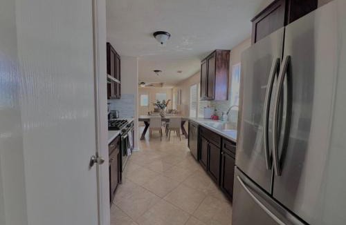 Southbelt/Ellington House | Houston home near the Hobby Airport