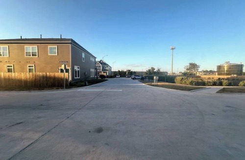 Clodine House | Houston Luxe Retreat 3BR3.5BA Staycation Vacation Home office for Professionals