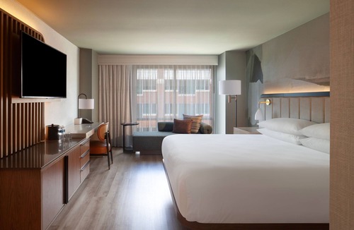 Sugar Land Hotel | Houston Marriott Sugar Land