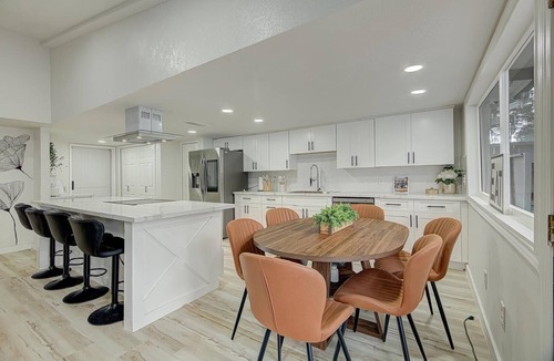 Mission Bend House | Houston white house, private pool, patio and game room the best place in Houston