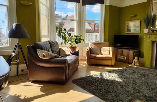 Hove House | Hove Spacious Victorian Maisonette