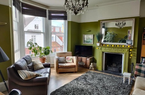 Hove House | Hove Spacious Victorian Maisonette