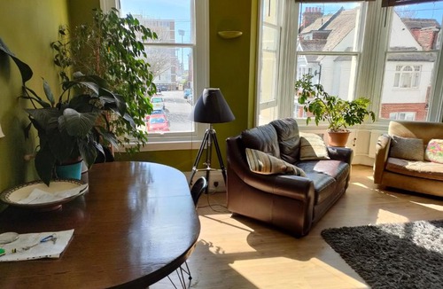 Hove House | Hove Spacious Victorian Maisonette