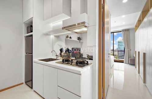 Mampang Prapatan Apartment | Hovin by Kozystay - Tebet
