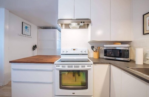 Baileys Harbor House | Howard House - Downtown Baileys Harbor