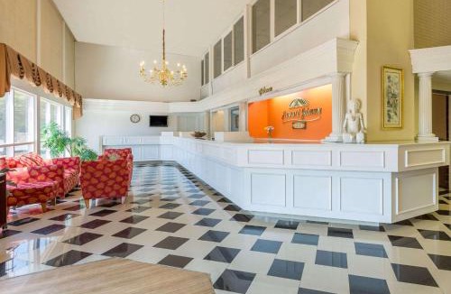 Lightfoot Hotel | Howard Johnson by Wyndham Williamsburg