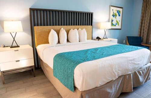 Clearwater Hotel | Howard Johnson by Wyndham Clearwater - Dunedin