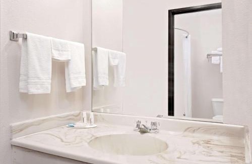 Dawson County Hotel | Howard Johnson by Wyndham Gothenburg