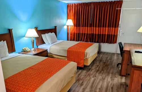 Hannibal Hotel | Howard Johnson BY Wyndham Hannibal