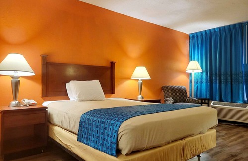 Hannibal Hotel | Howard Johnson BY Wyndham Hannibal