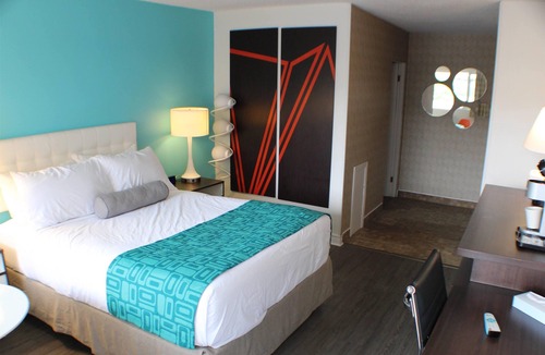 Sunnyside Hotel | Howard Johnson by Wyndham Kingston
