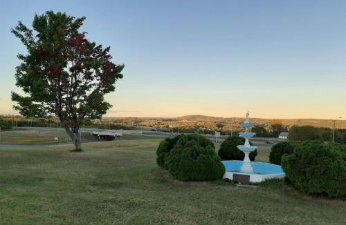 Woodstock Hotel | Howard Johnson by Wyndham Woodstock NB