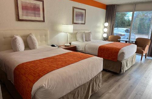 Allison Hotel | Howard Johnson by Wyndham Gallup
