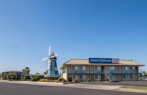 Ceres Hotel | Howard Johnson by Wyndham Modesto Ceres