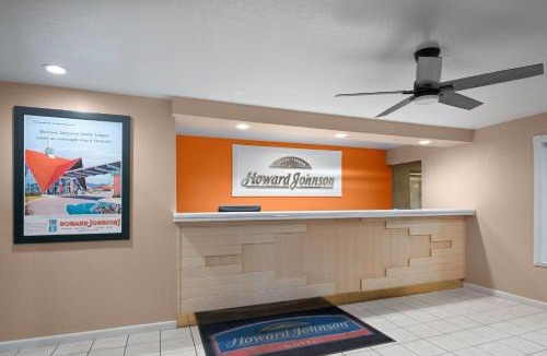 Ceres Hotel | Howard Johnson by Wyndham Modesto Ceres