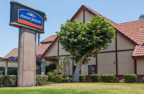 Norco Hotel | Howard Johnson by Wyndham Norco