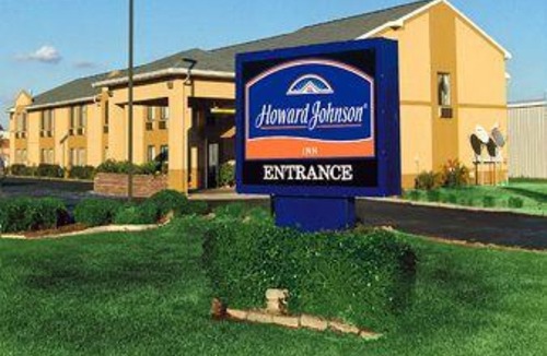 Scott Hotel | Howard Johnson by Wyndham Scott Lafayette