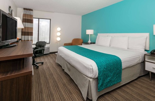 Scott Hotel | Howard Johnson by Wyndham Scott Lafayette