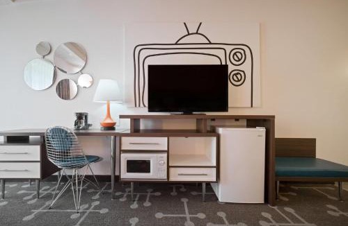 Toms River Hotel | Howard Johnson by Wyndham Toms River