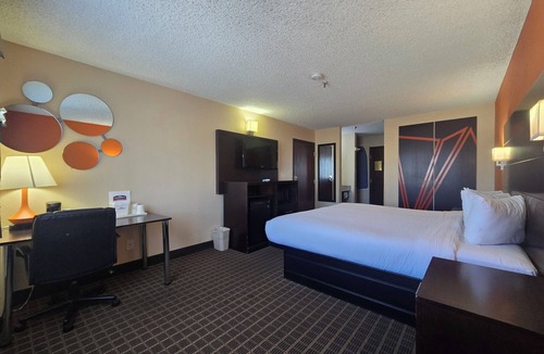 Williams Hotel | Howard Johnson by Wyndham Williams