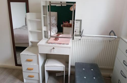 Alton House | Howcroft