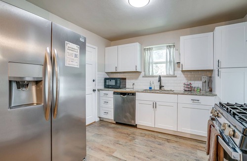 Stephenville House | Howdy House · Huge Yard · Gameroom · Near TSU