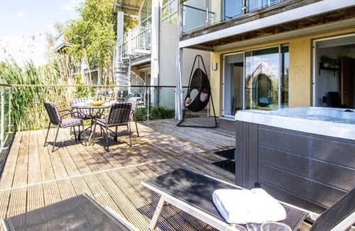 Cirencester House | Howells Mere 27, Crane Lodge