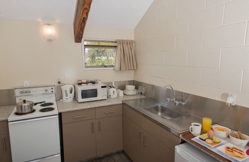 Howick Hotel | Howick Motor Lodge