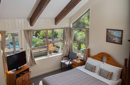 Howick Hotel | Howick Motor Lodge