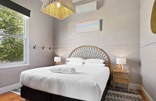 Metung Hotel | Howitt House | Central Metung Village Retreat