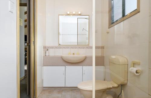 Howlong Resort | Howlong Caravan Park