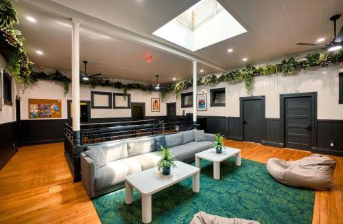 Hilo Hostel | Howzit Hostels Hawaii