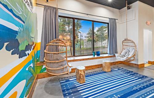 Wailuku Hostel | Howzit Hostels