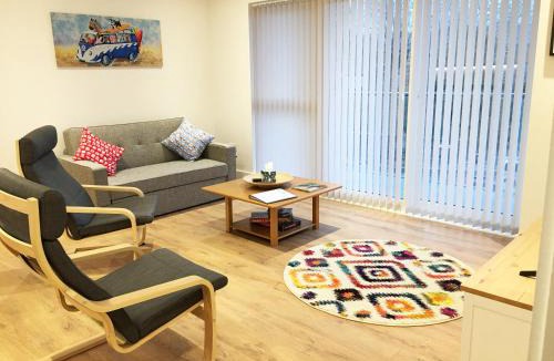 Devonport Apartment | Howzzat