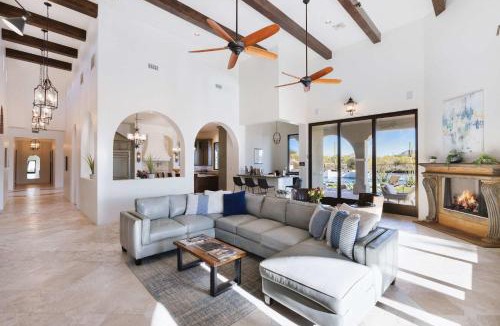Pinnacle Peak House | HoZho East Estate