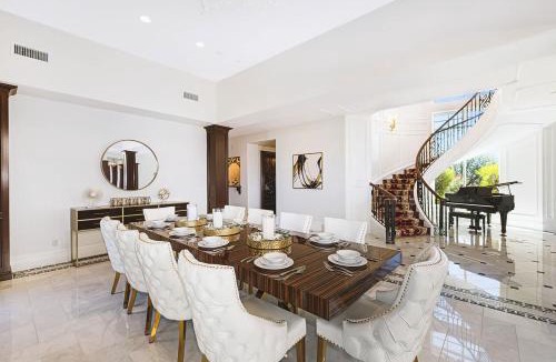 Pinnacle Peak House | HoZho Main Estate